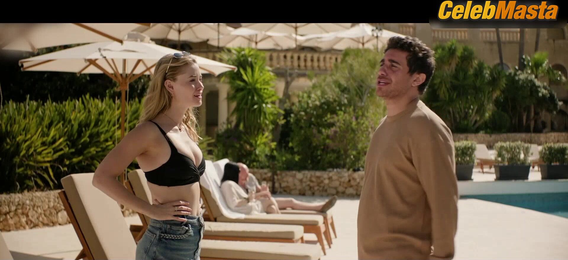 Virginia Gardner Swimsuit Scene In F Valentine’s Day - Photo 2 of 5 photo 5