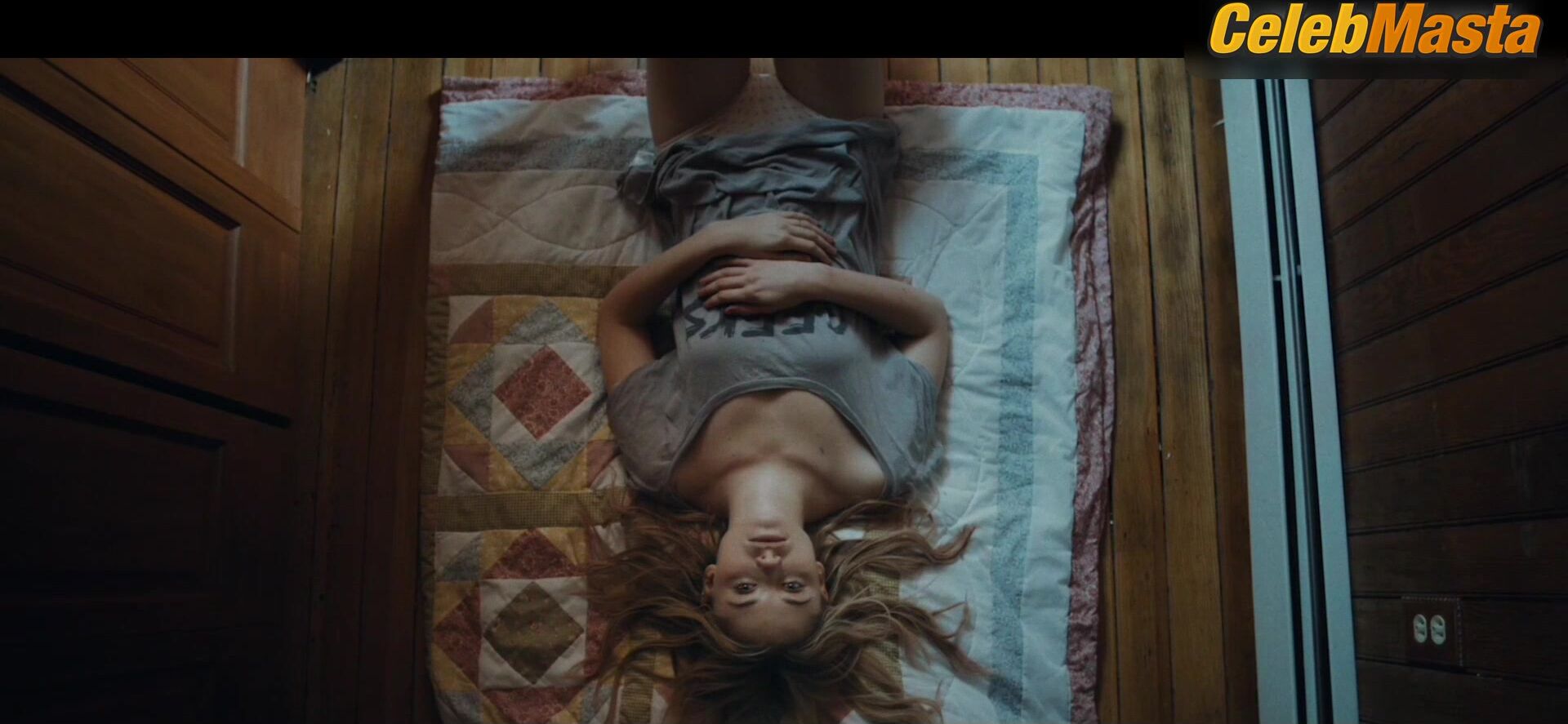 Virginia Gardner Underwear Scene In Starfish Movie - Photo 2 of 5 photo 1