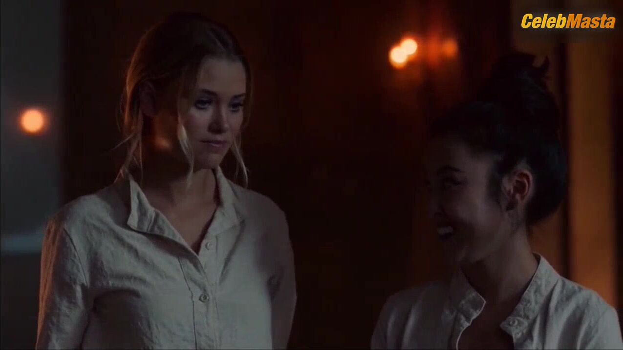 Lyrica Okano Virginia Gardner And Have Lesbian Scene In - Photo 2 of 5 photo 1