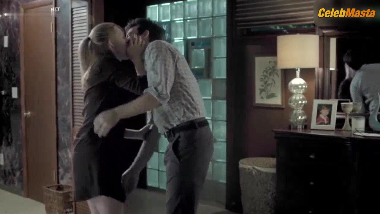 Laura Linney ’s Ass Scene In Ozark - Photo 2 of 5