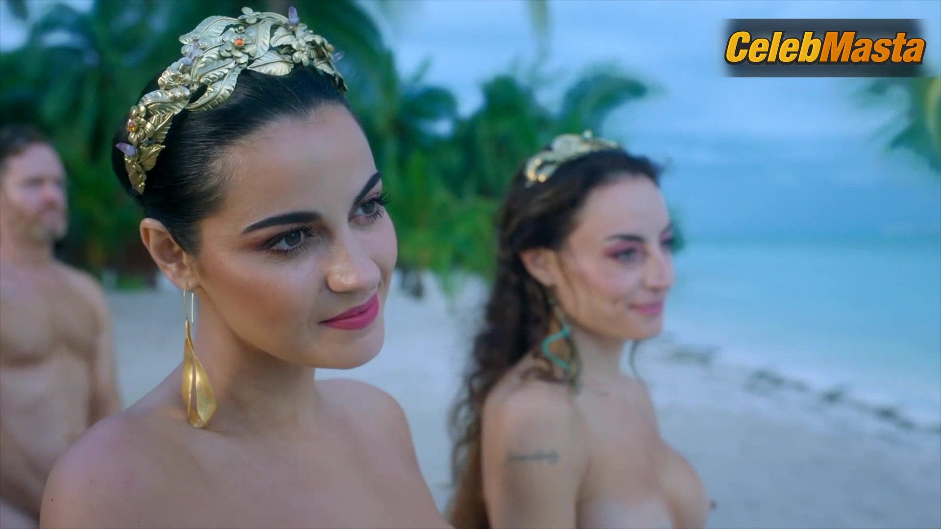 Ela Velden Fabiola Campomanes, Marimar Vega, And Maite - Photo 2 of 5