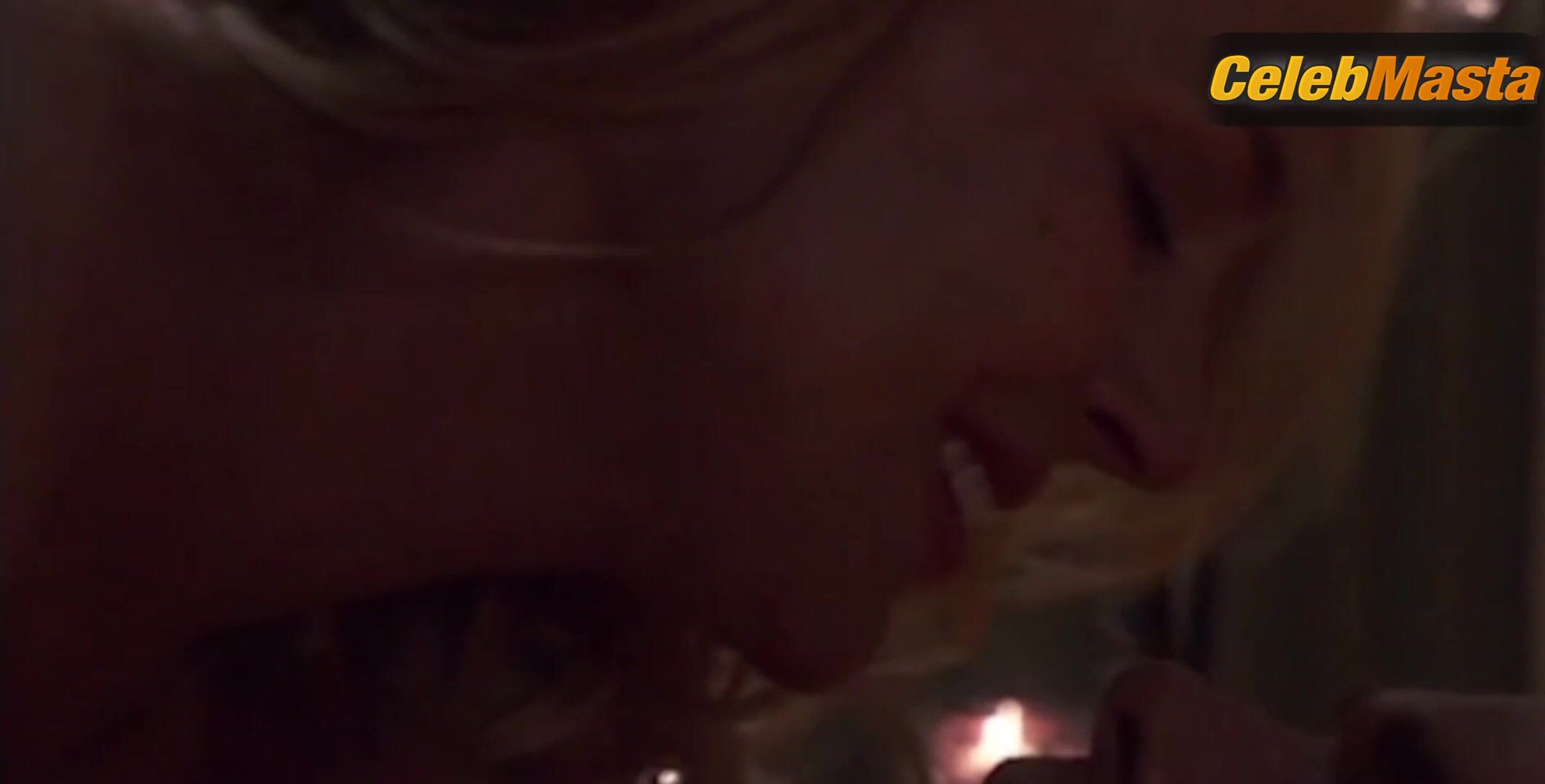 Julie Benz Bares Butt, Breasts Scene In Dexter - Photo 1 of 5