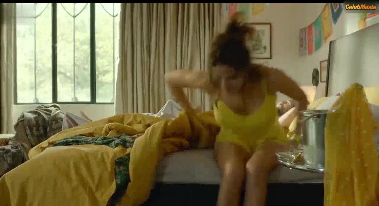 Maite Perroni ’s Sexy Scene From Doblemente - Photo 2 of 5 photo 4