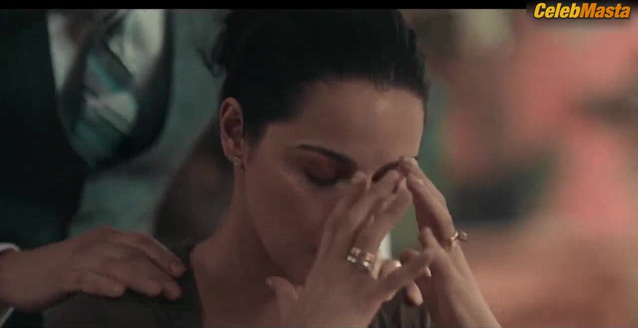 Maite Perroni ’s Steamy Scene In Dark Desire - Photo 2 of 5 photo 5