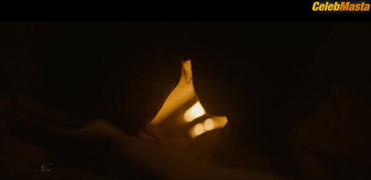 Emma Mackey Boobs Scene In Eiffel - Photo 1 of 5