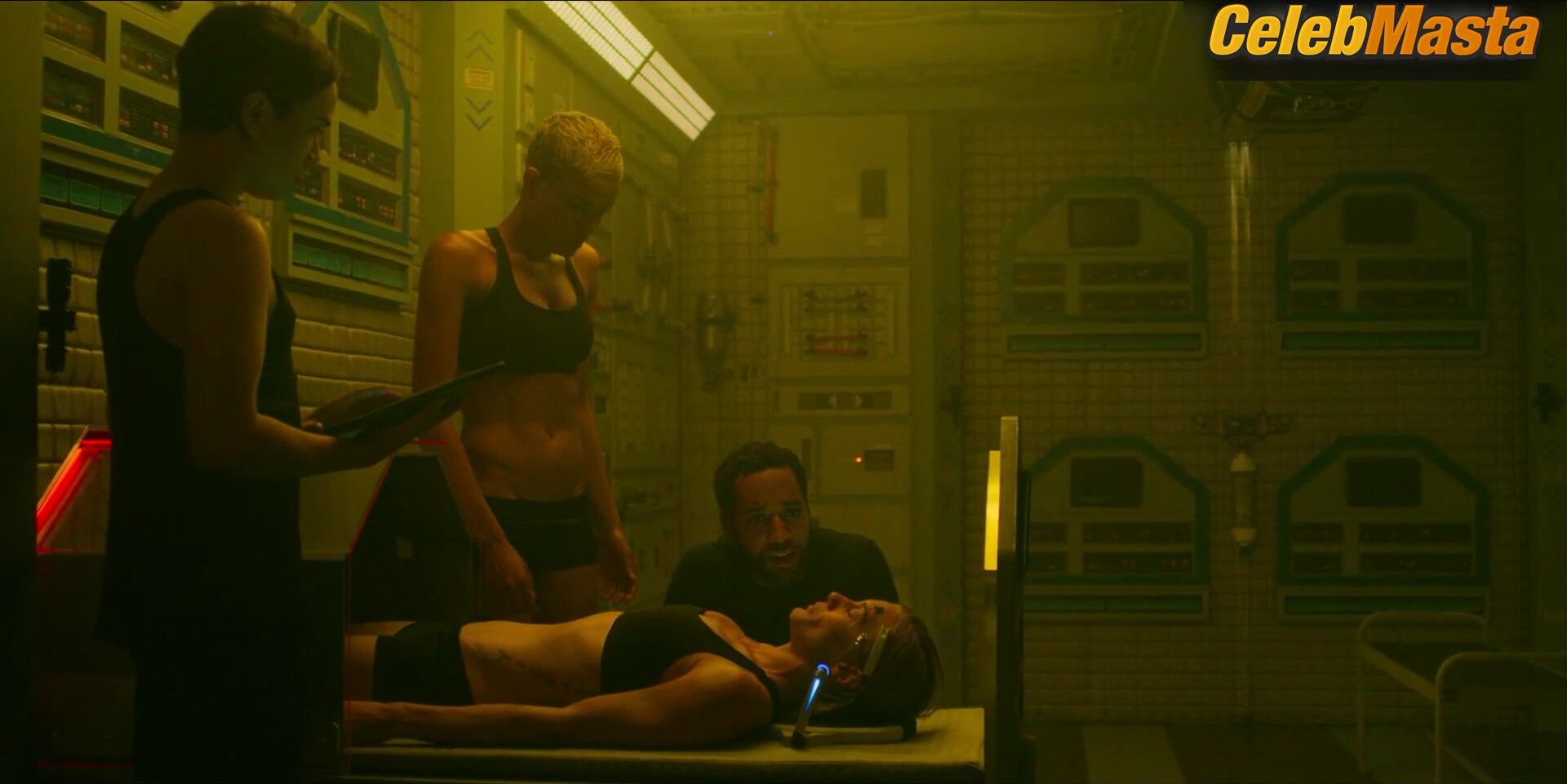 Elizabeth Faith Ludlow Katee Sackhoff And Underwear Scene From - Photo 1 of 5 photo 2
