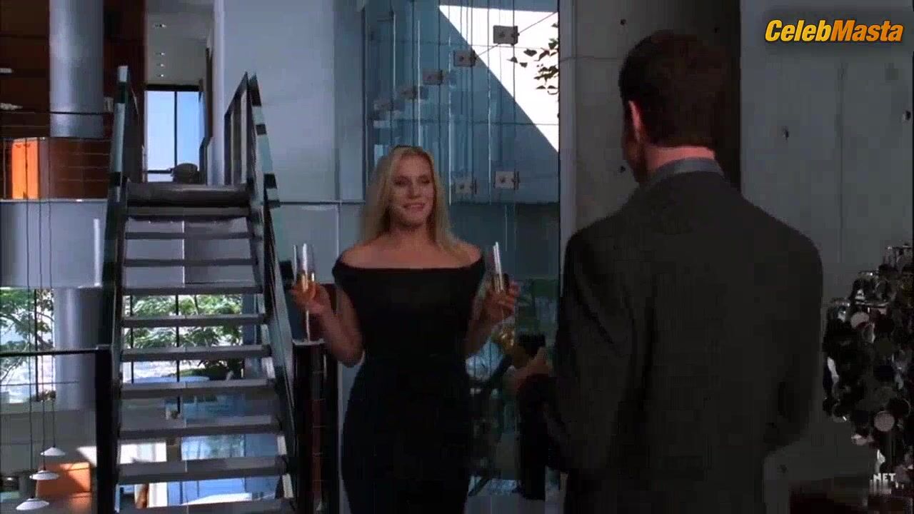 Katee Sackhoff Booty, Boobs Scene In Nip/tuck - Photo 1 of 5