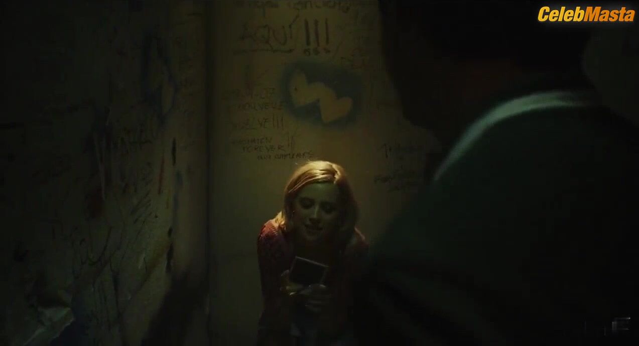 Maria Pedraza ’s Ass And Tits Scene From Who Would - Photo 1 of 5 photo 5