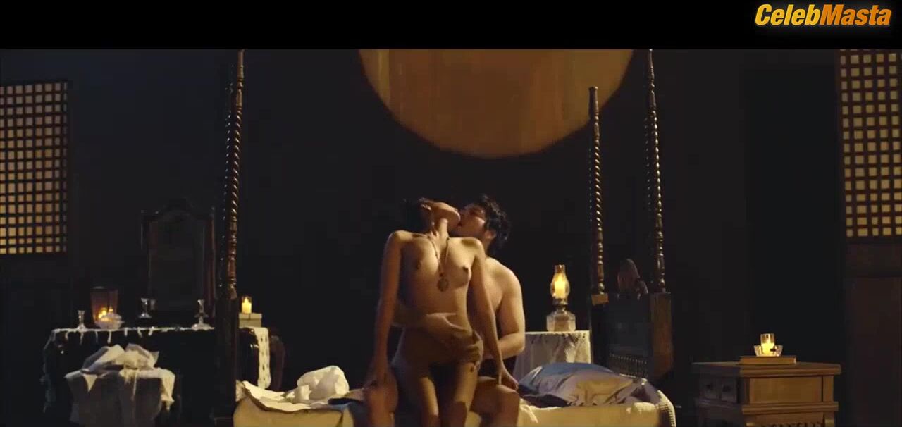 Angela Morena Naked Breasts Scene In Kabit - Photo 5 of 5