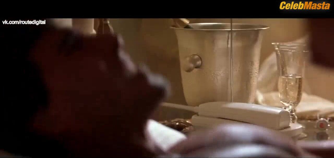 Denise Richards Theresa Russell, Neve Campbell And Hot Scene - Photo 5 of 5 photo 2