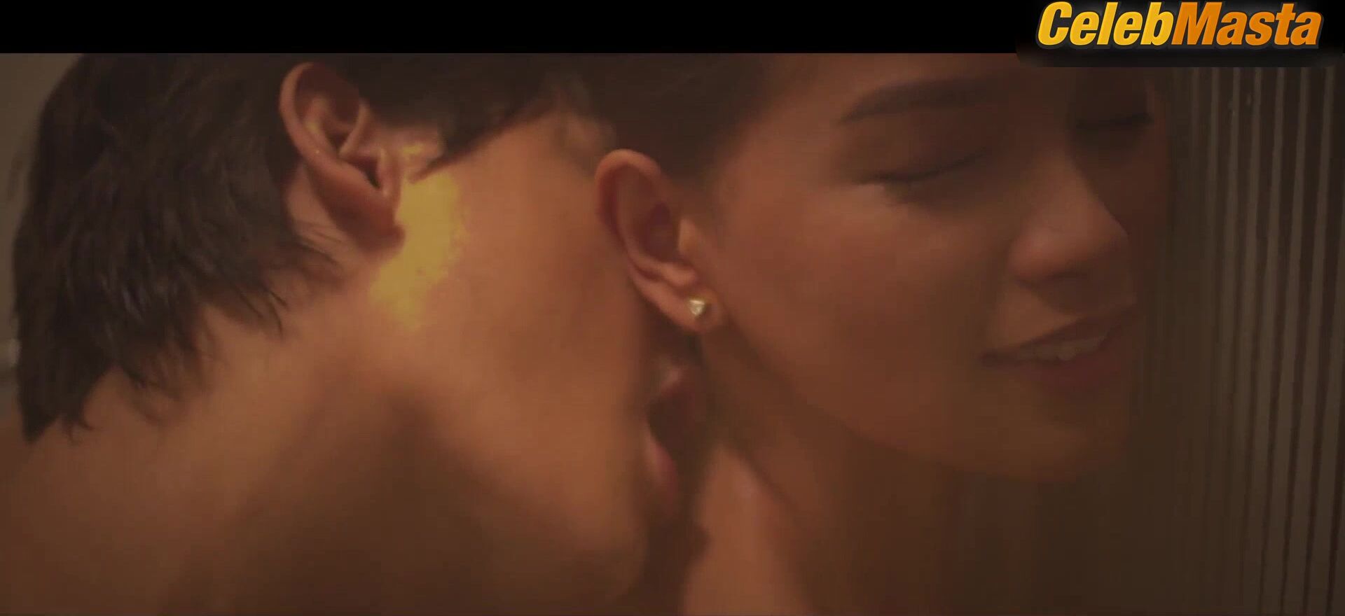 Angela Morena Booty And Boobs Scene In Tubero - Photo 2 of 5