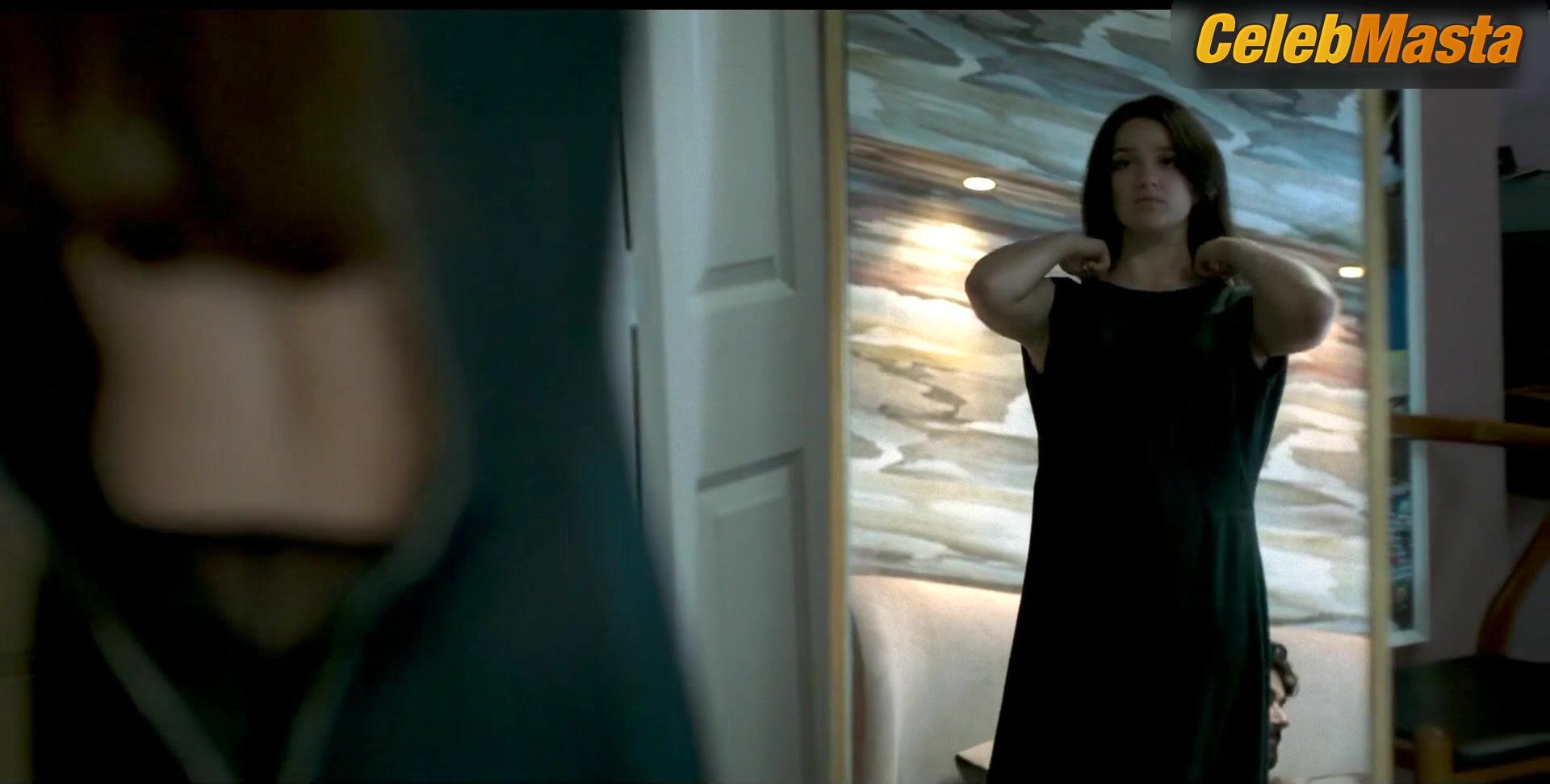 Marisa Abela Shows Underwear Scene In Industry - Photo 1 of 5
