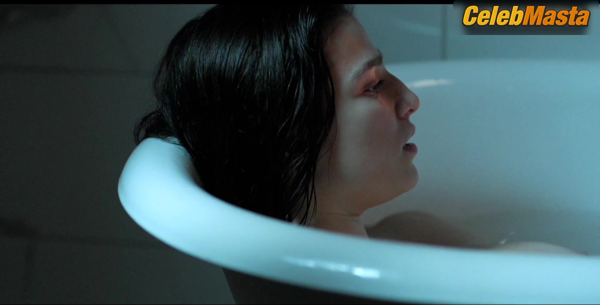 Marisa Abela Bares Boobs Scene In Industry - Photo 1 of 5 photo 5