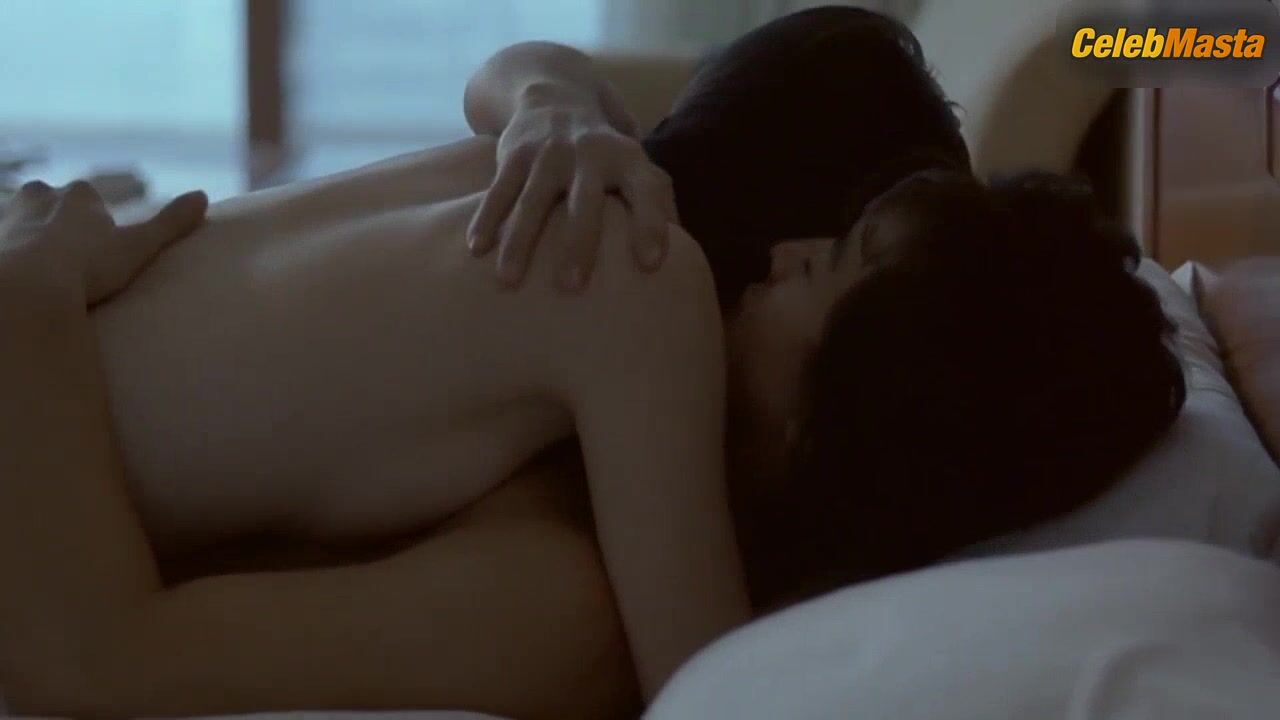 Ye-jin Son Son Ye-jin’s Ass, Tits Scene In April - Photo 1 of 5 photo 2