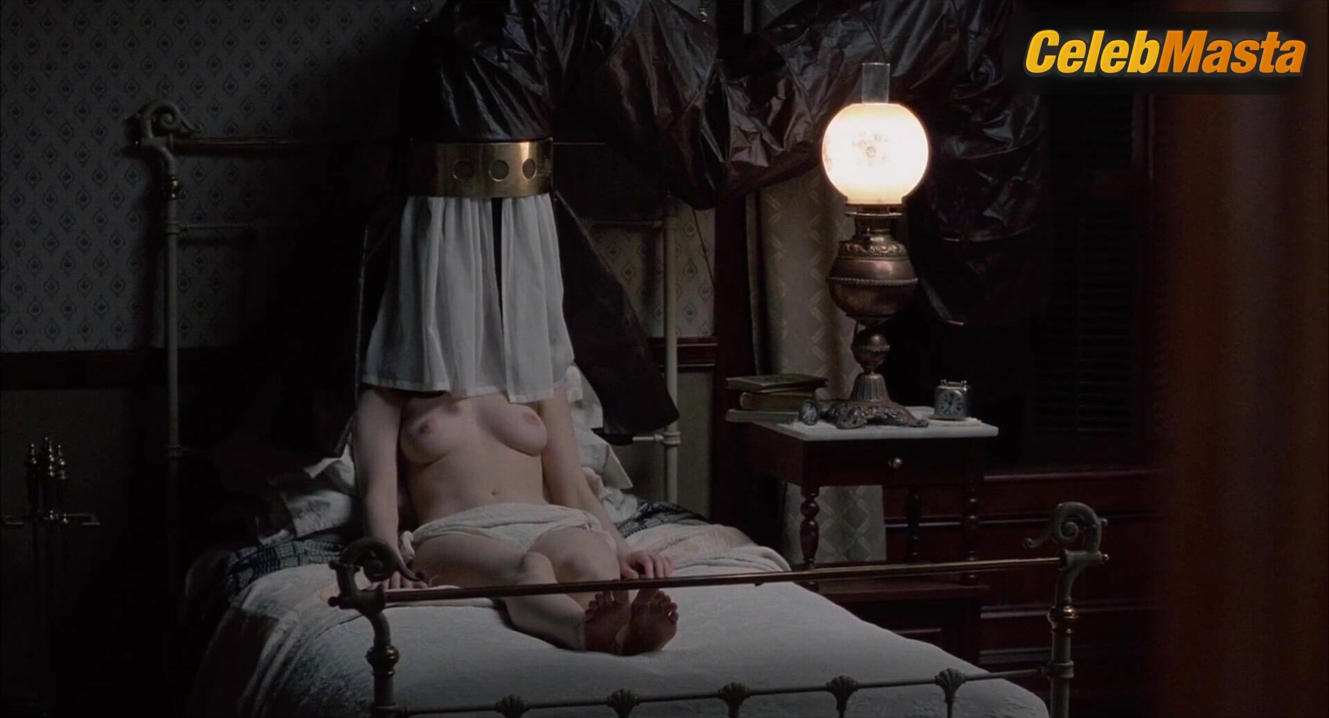 Lara Flynn Boyle ’s Tits Scene From The Road To - Photo 1 of 5