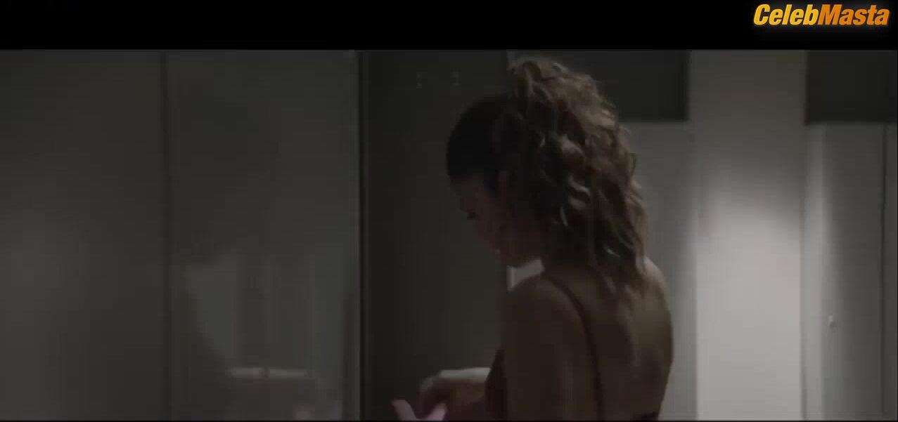 Juana Acosta Tits And Underwear Scene In Jefe - Photo 1 of 5 photo 2