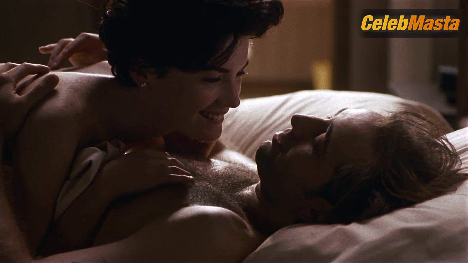 Lara Flynn Boyle ’s Tits, Underwear Scene From Red Rock - Photo 2 of 5 photo 5