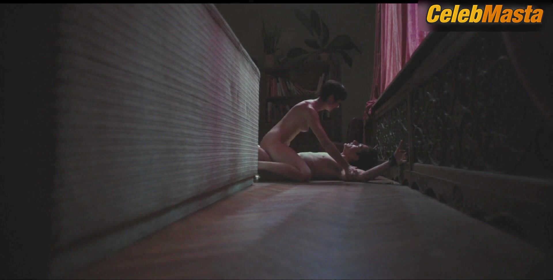 Svenja Jung ’s Butt, Boobs Scene In Naked - Photo 2 of 5 photo 1