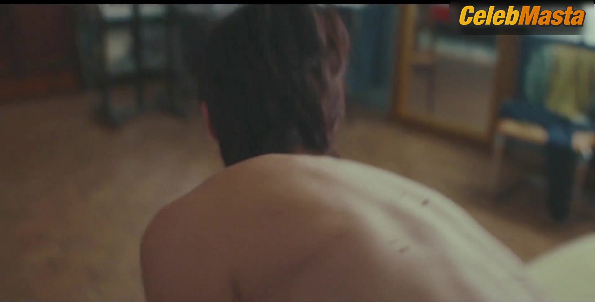 Svenja Jung Bares Boobs In Naked Scene - Photo 2 of 5 photo 4