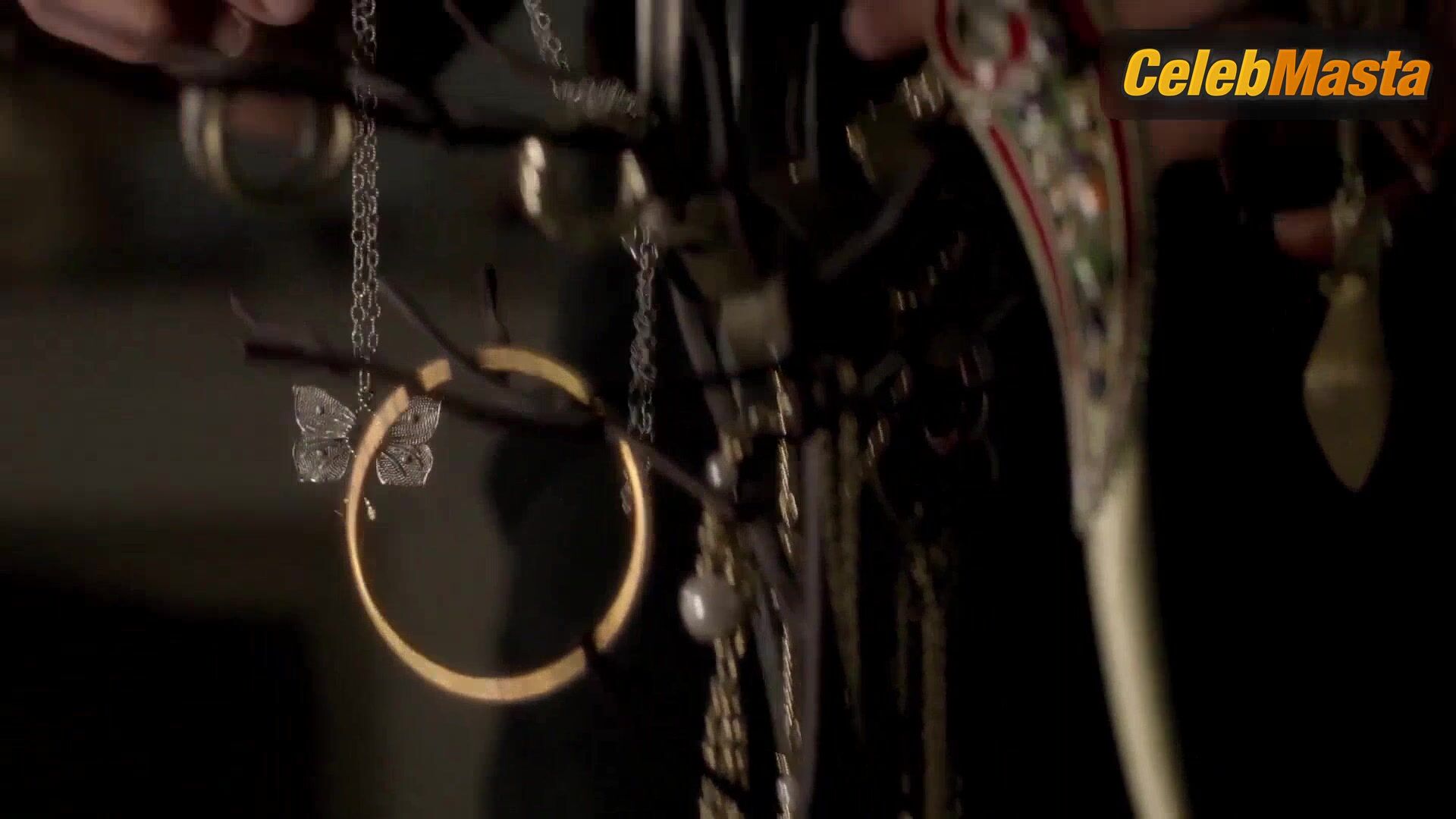 Britt Robertson Phoebe Tonkin And Hot Scene In The Secret - Photo 1 of 5 photo 4