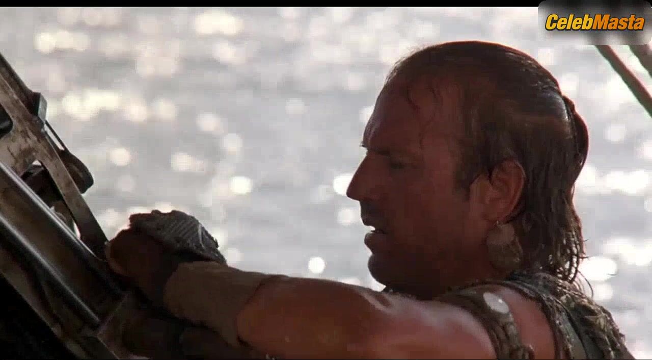 Jeanne Tripplehorn ’s Tits Scene From Waterworld - Photo 1 of 5 photo 5