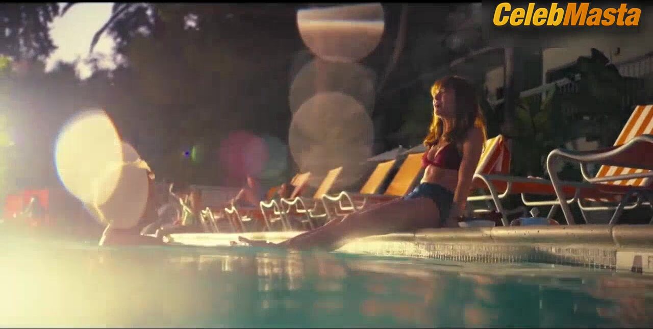 Britt Robertson Swimsuit Scene In Girlboss - Photo 1 of 5 photo 5