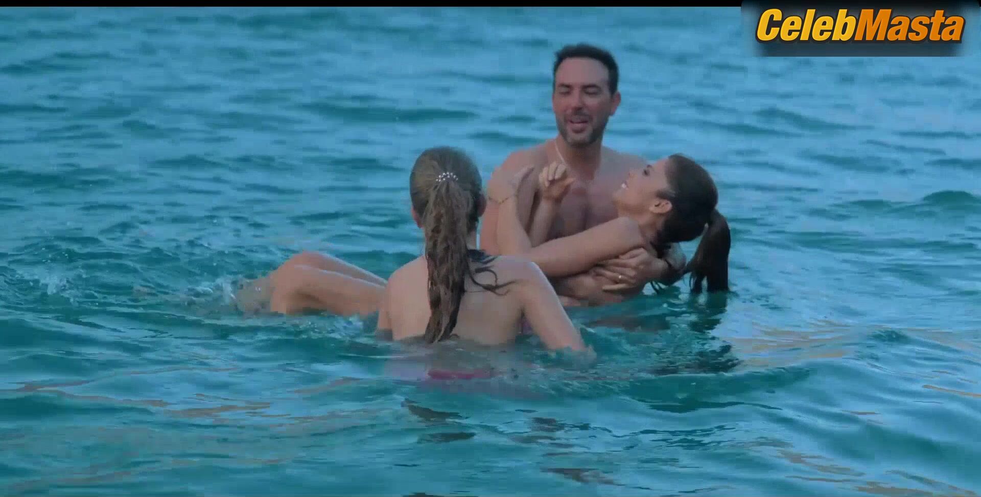 Juana Acosta Mariana Mozo And ’s Butt, Tits Scene - Photo 2 of 5
