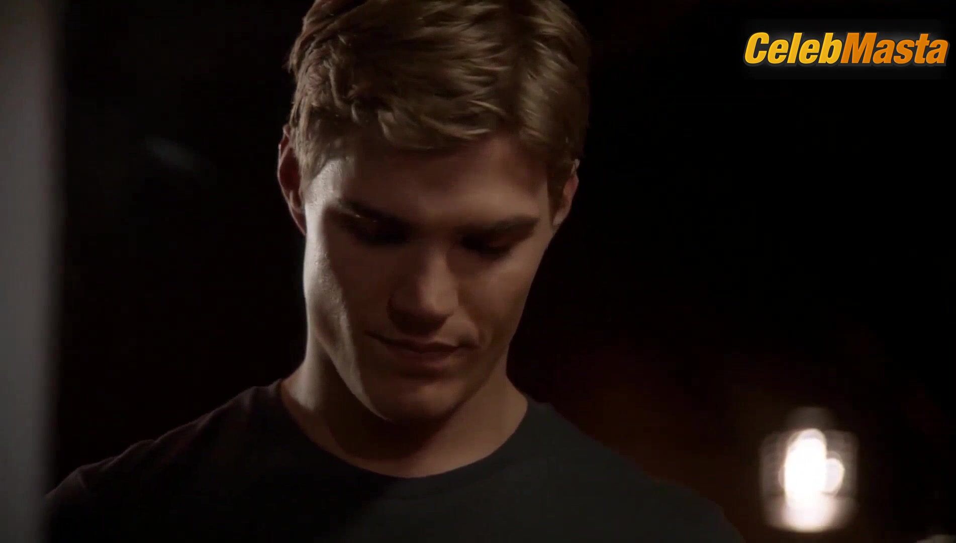 Britt Robertson Reveals Sexy Scene In The Secret Circle - Photo 2 of 5 photo 5
