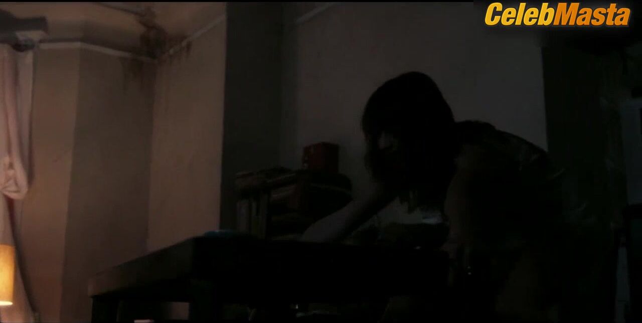 Britt Robertson Underwear Scene In The Show Girlboss - Photo 1 of 5 photo 2