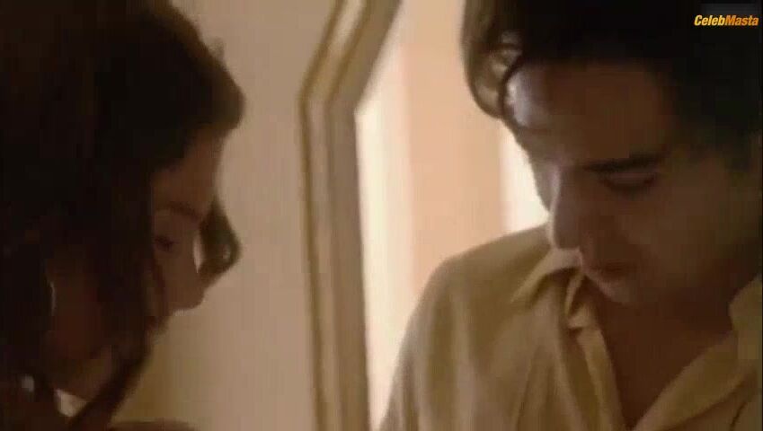 Juana Acosta ’s Butt And Tits Scene In Les Beaux - Photo 2 of 5 photo 1