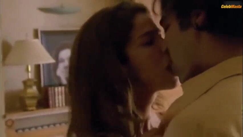 Juana Acosta ’s Butt And Tits Scene In Les Beaux - Photo 2 of 5