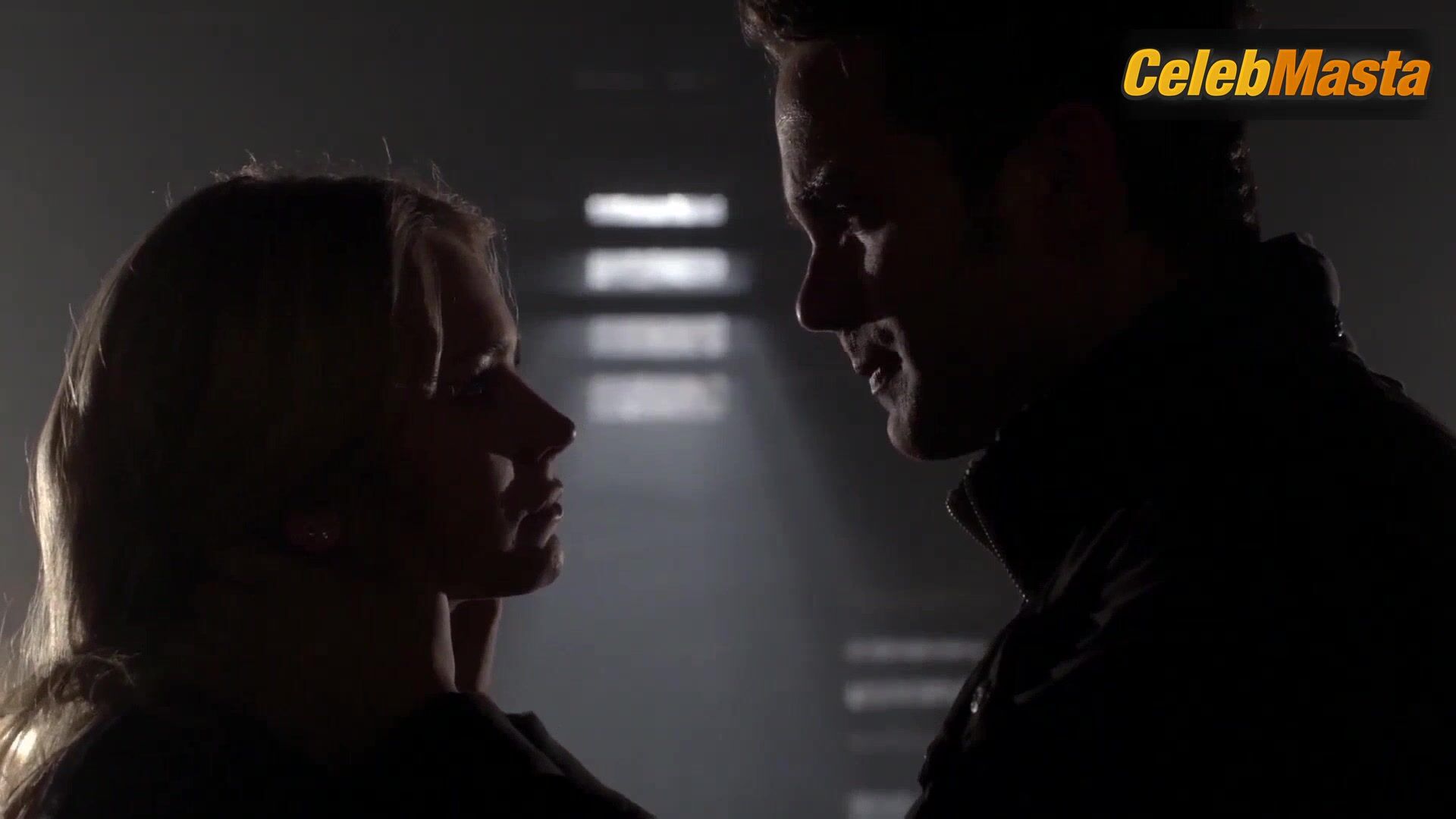 Britt Robertson ’s Sexy Scene In The Secret Circle - Photo 1 of 5 photo 5