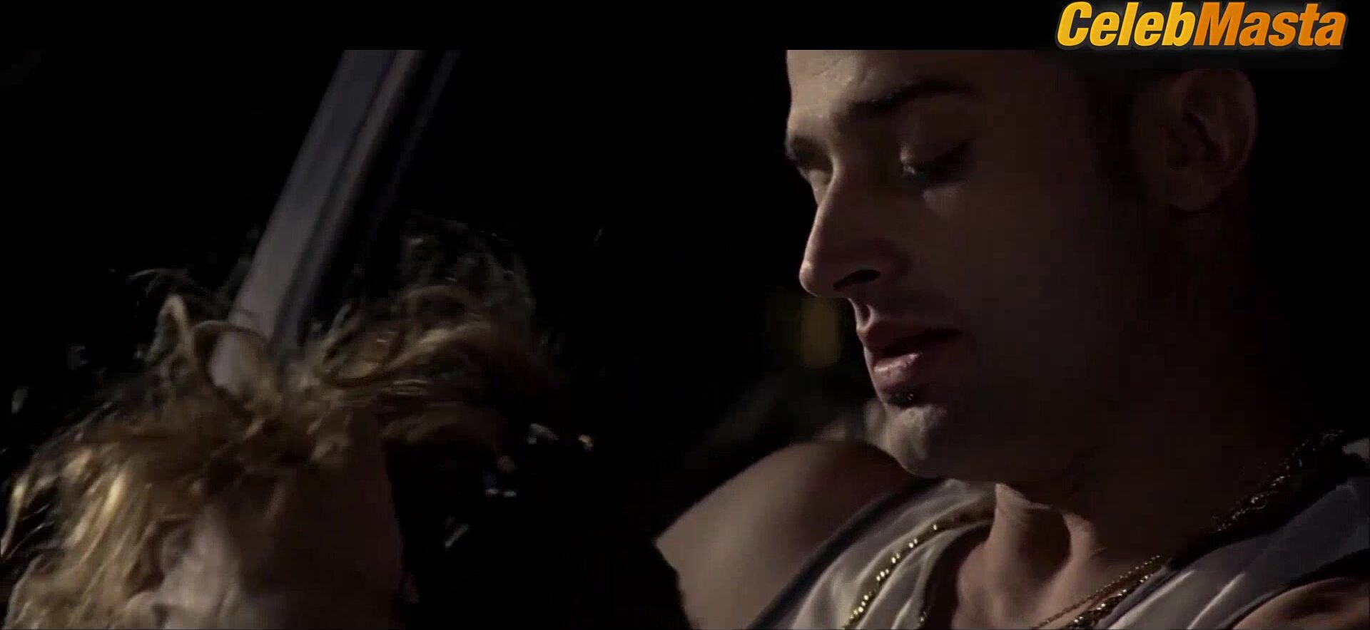 Juana Acosta Boobs Scene In A Golpes - Photo 4 of 5 photo 5