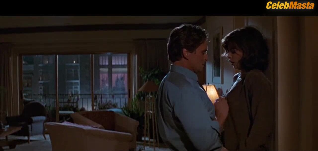 Jeanne Tripplehorn ’s Ass, Tits Scene In Basic Instinct - Photo 1 of 5 photo 2