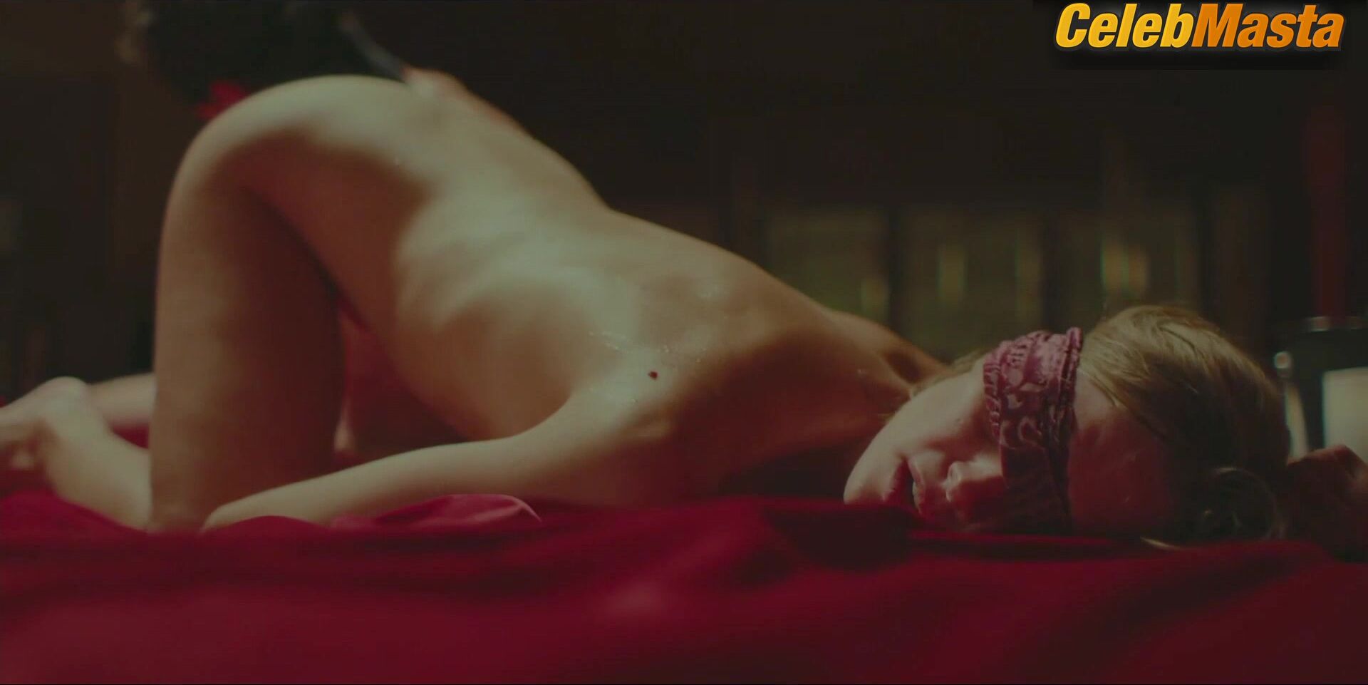 Svenja Jung Reveals Boobs, Bush In Naked Scene - Photo 1 of 5