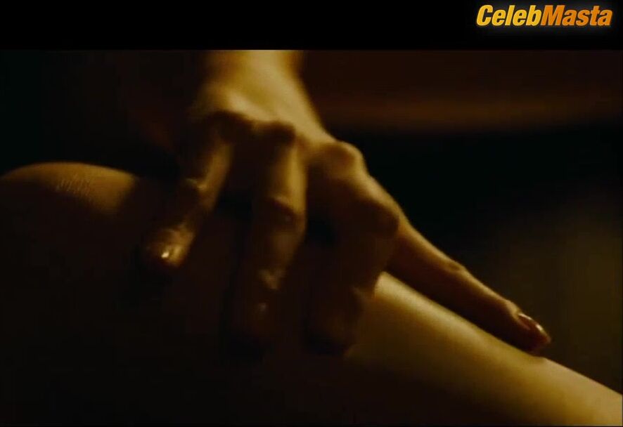 Ye-jin Son Son Ye-jin Ass, Tits Scene From My Wife Got - Photo 2 of 5