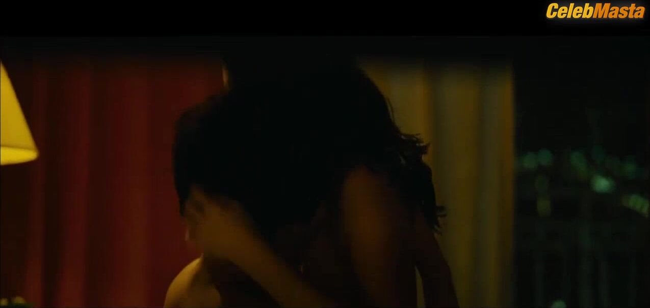 Ye-jin Son Son Ye-jin Ass, Tits Scene From My Wife Got - Photo 2 of 5 photo 4