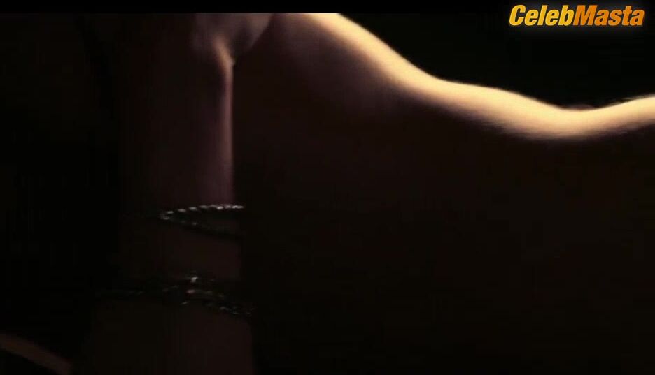 Britt Robertson Tits Scene In Girlboss - Photo 3 of 5 photo 1