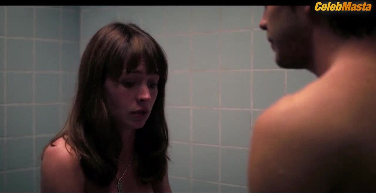 Britt Robertson Tits Scene In Girlboss - Photo 3 of 5 photo 4