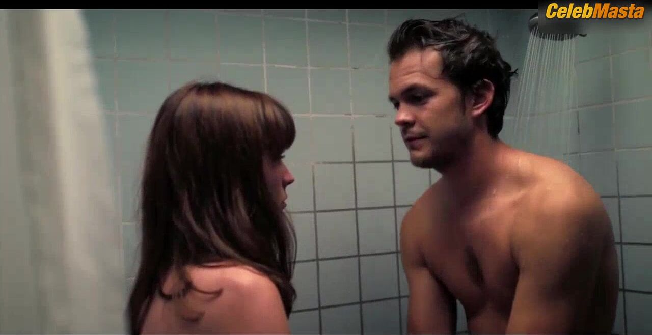 Britt Robertson Tits Scene In Girlboss - Photo 3 of 5 photo 5
