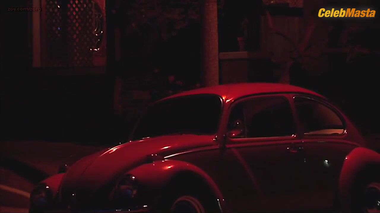 Sarah Carter Tits Scene From Berkeley - Photo 2 of 5 photo 5