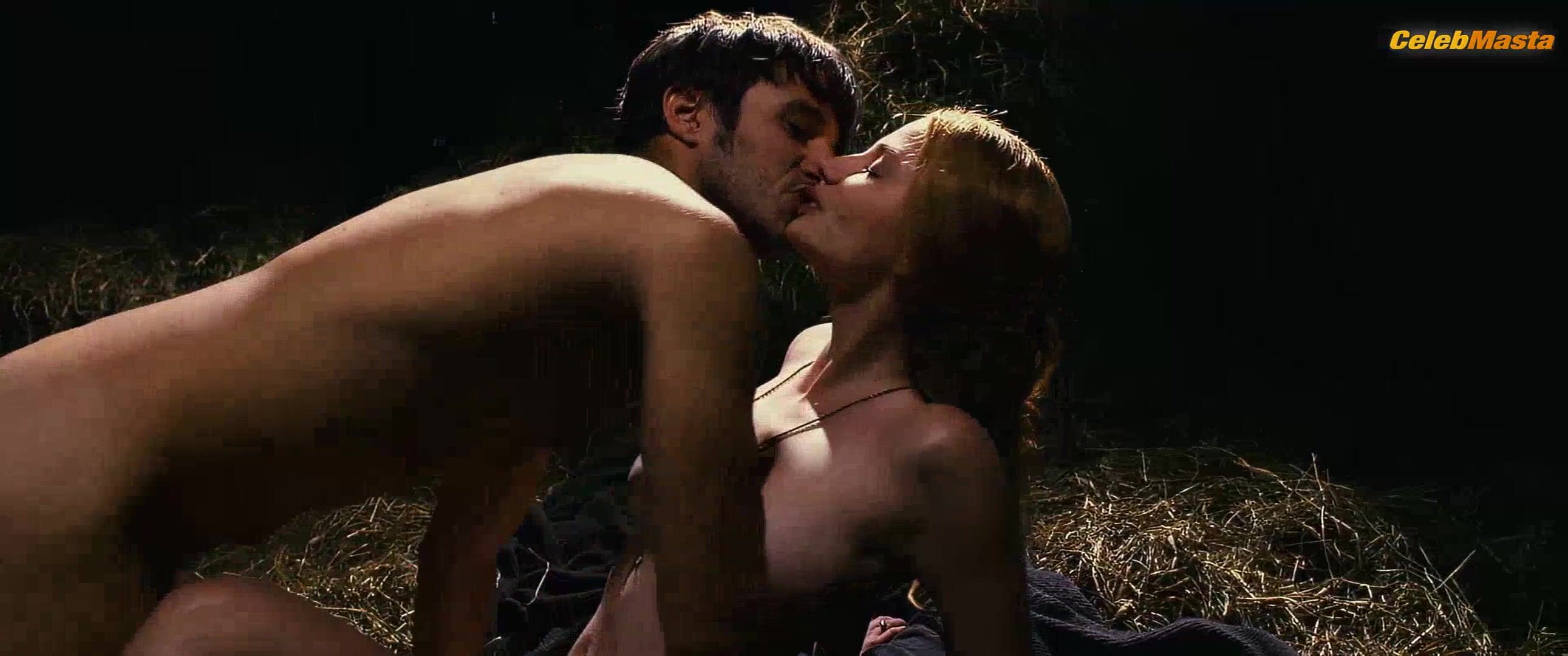 Miriam Giovanelli ’s Boobs Scene In Dracula 3d - Photo 2 of 5 photo 1