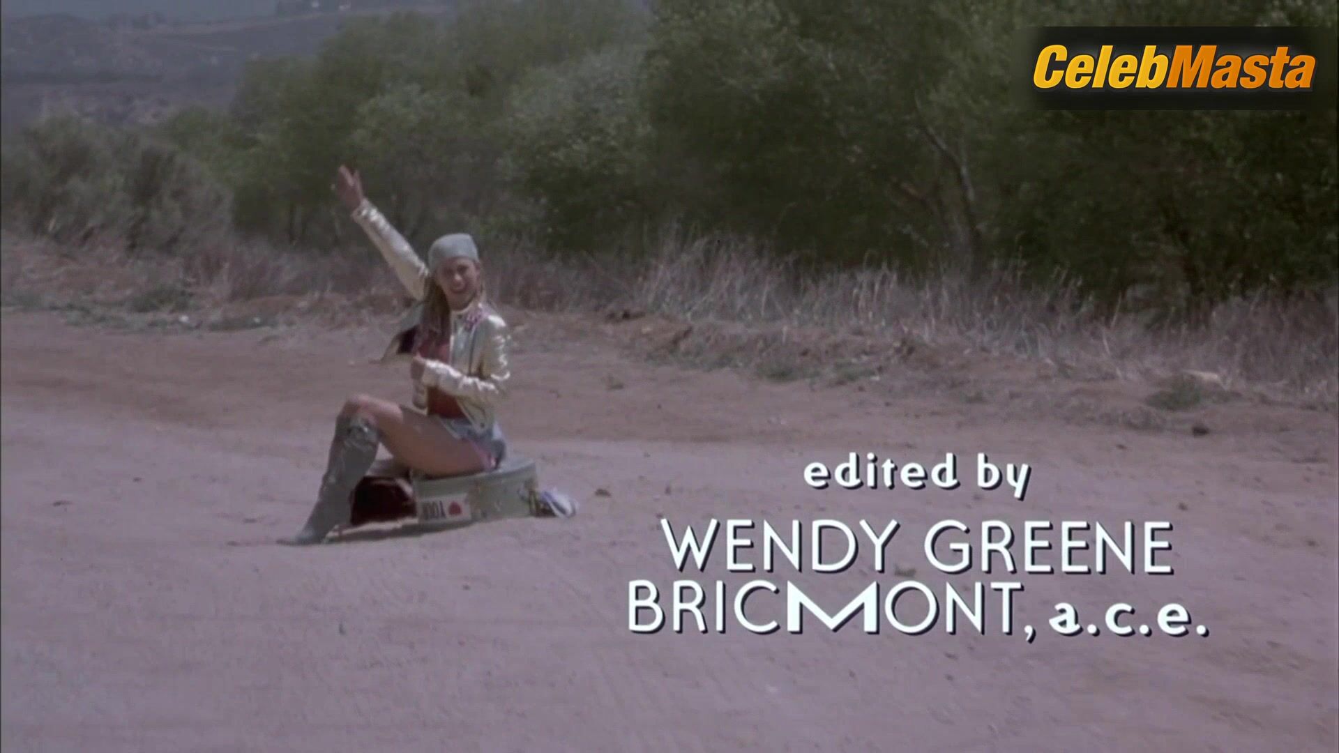 Patricia Arquette ’s Underwear Scene In Tiptoes - Photo 1 of 5