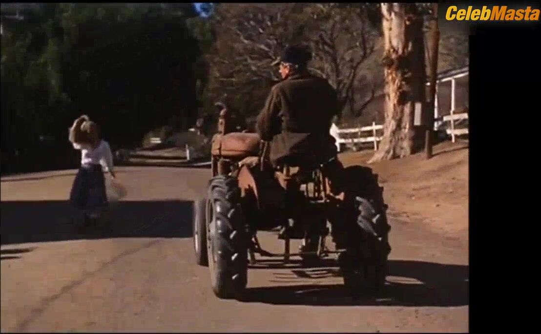 Patricia Arquette ’s Tits Scene In Tales From The Crypt - Photo 1 of 5 photo 5