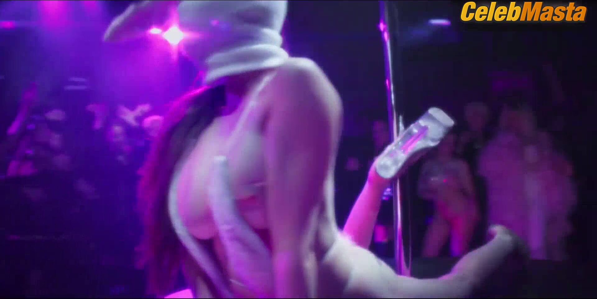 Miriam Giovanelli And Penelope Guerrero’s Butt And Boobs - Photo 1 of 5