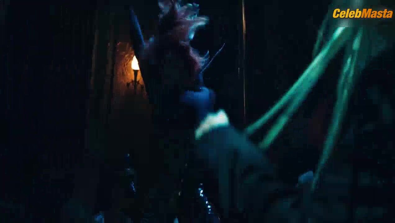 Audrey Fleurot ’s Lesbian Scene From The Ideal - Photo 1 of 5 photo 4