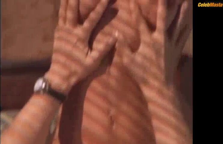 Mia Zottoli ’s Booty, Tits Scene From Beauty - Photo 2 of 5 photo 4