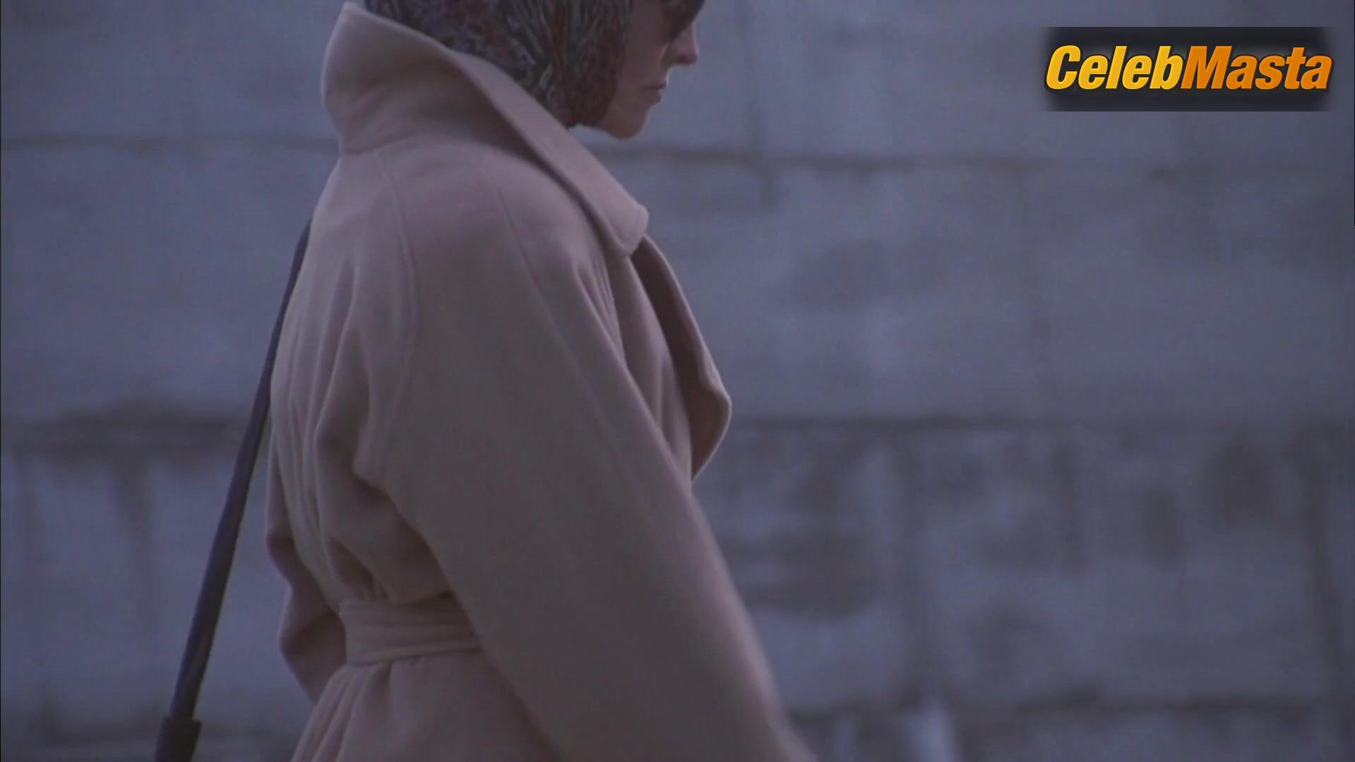Lara Flynn Boyle ’s Tits Scene From Afterglow - Photo 1 of 5 photo 4