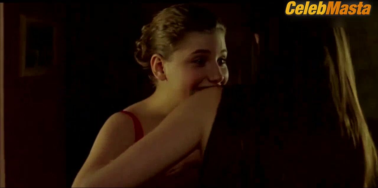 Miriam Giovanelli ’s Boobs Scene In Sex, Parties And Lies - Photo 1 of 5 photo 4