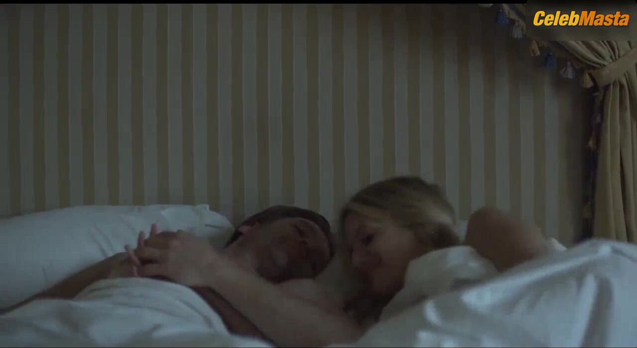 Melanie Laurent Boobs, Underwear Scene In Beginners - Photo 2 of 5 photo 1